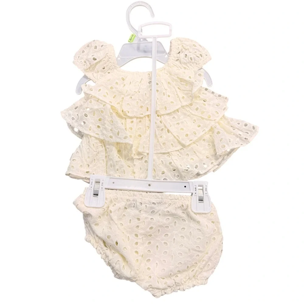 7 For All Mankind Girls 0/3M Eyelet Ruffle Top and Bloomers Set Marshmallow Whit